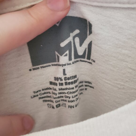 MTV White Rainbow Crop Top Large - Picture 3 of 3